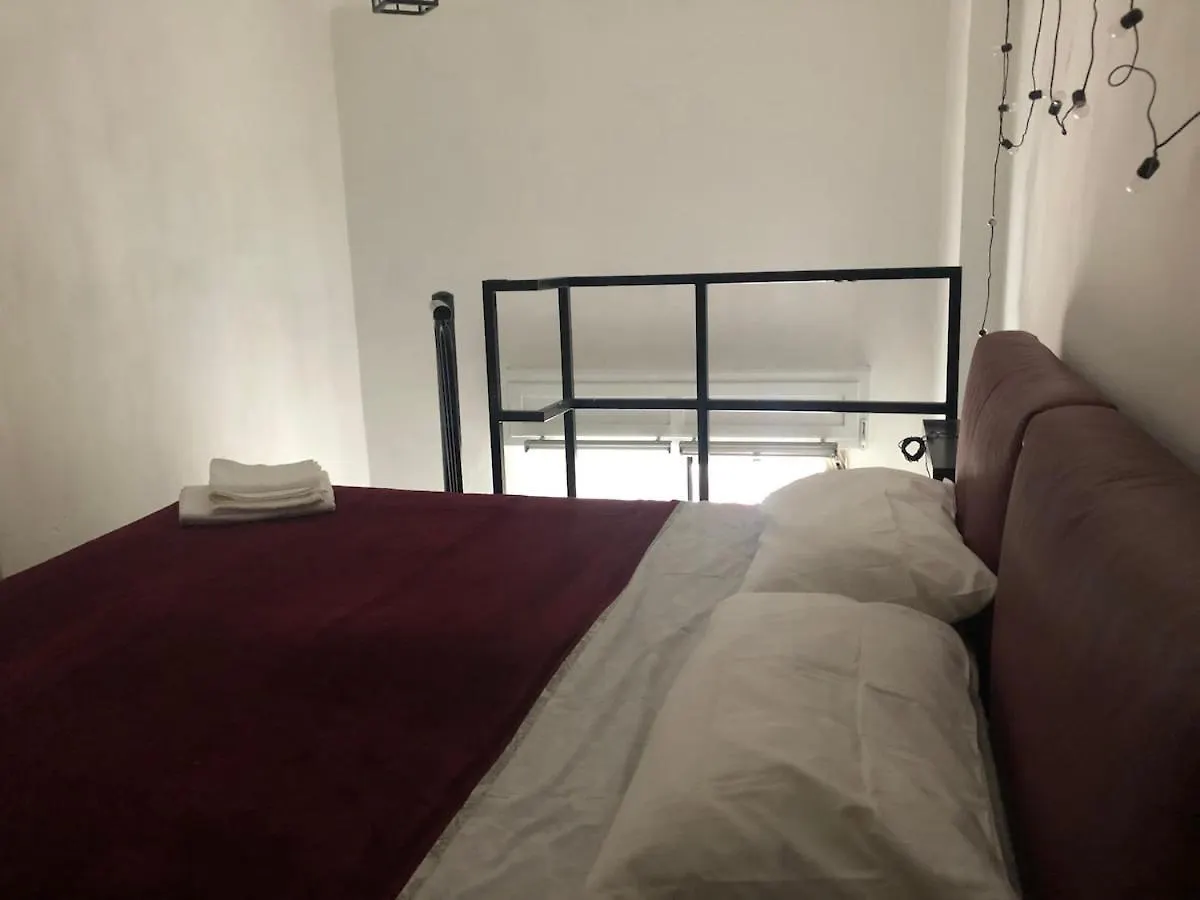 Cozy Apartment In Milan Center Italy