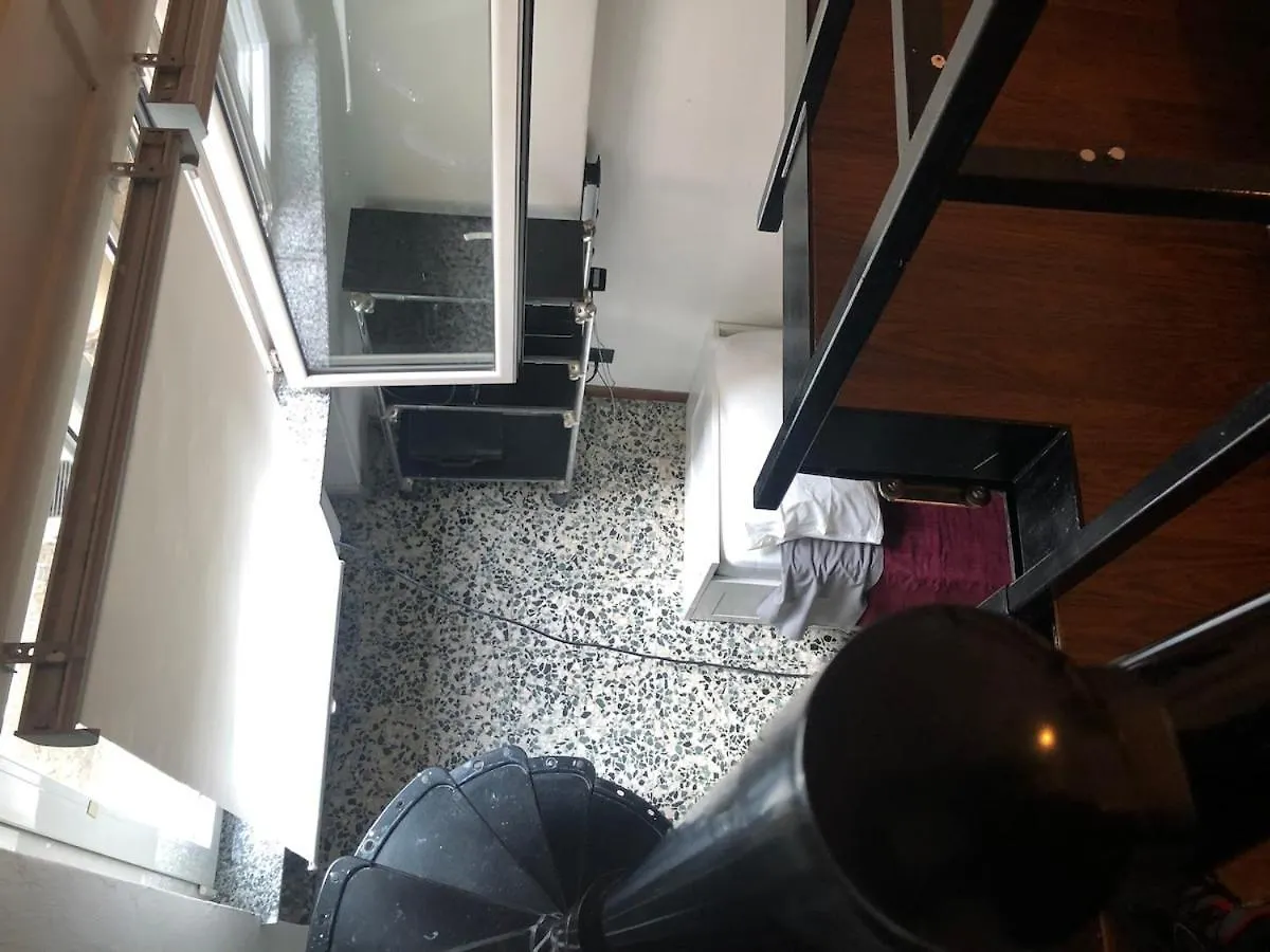 Cozy Apartment In Milan Center
